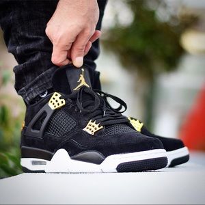 Jordan 4 Royalty